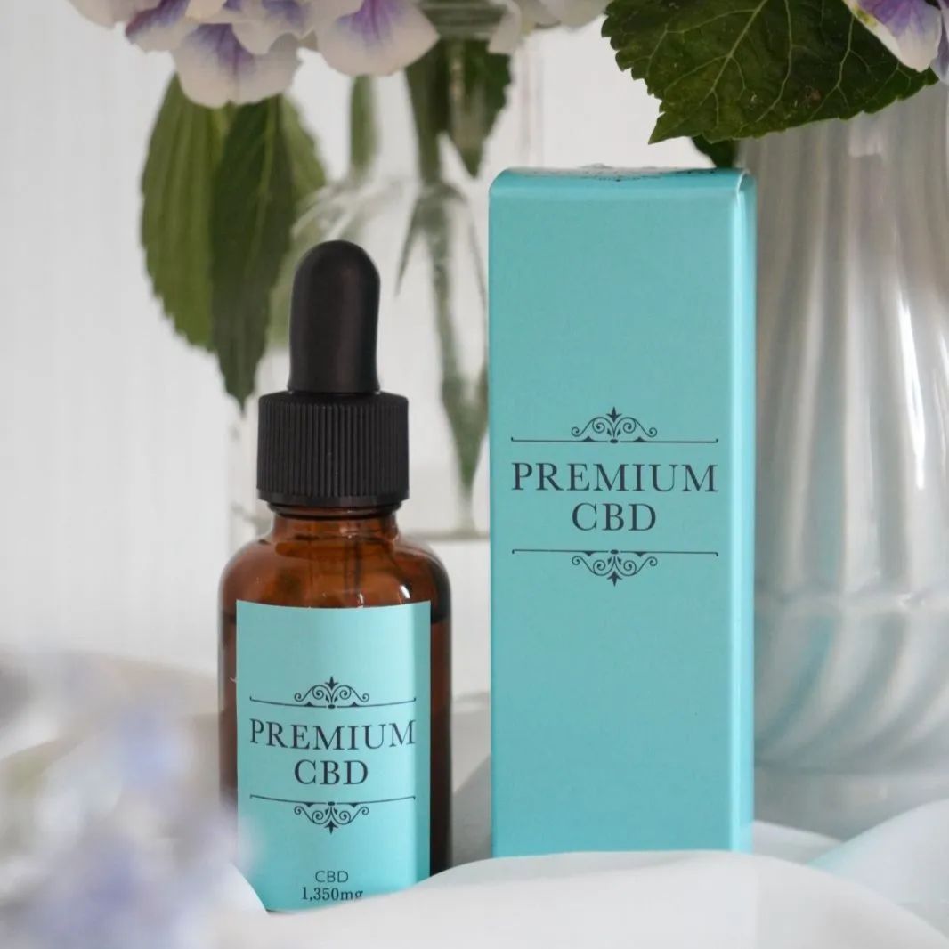 希少】プレミアムCBDオイル ～ローレルクレスト社から輸入～ - メルカリ