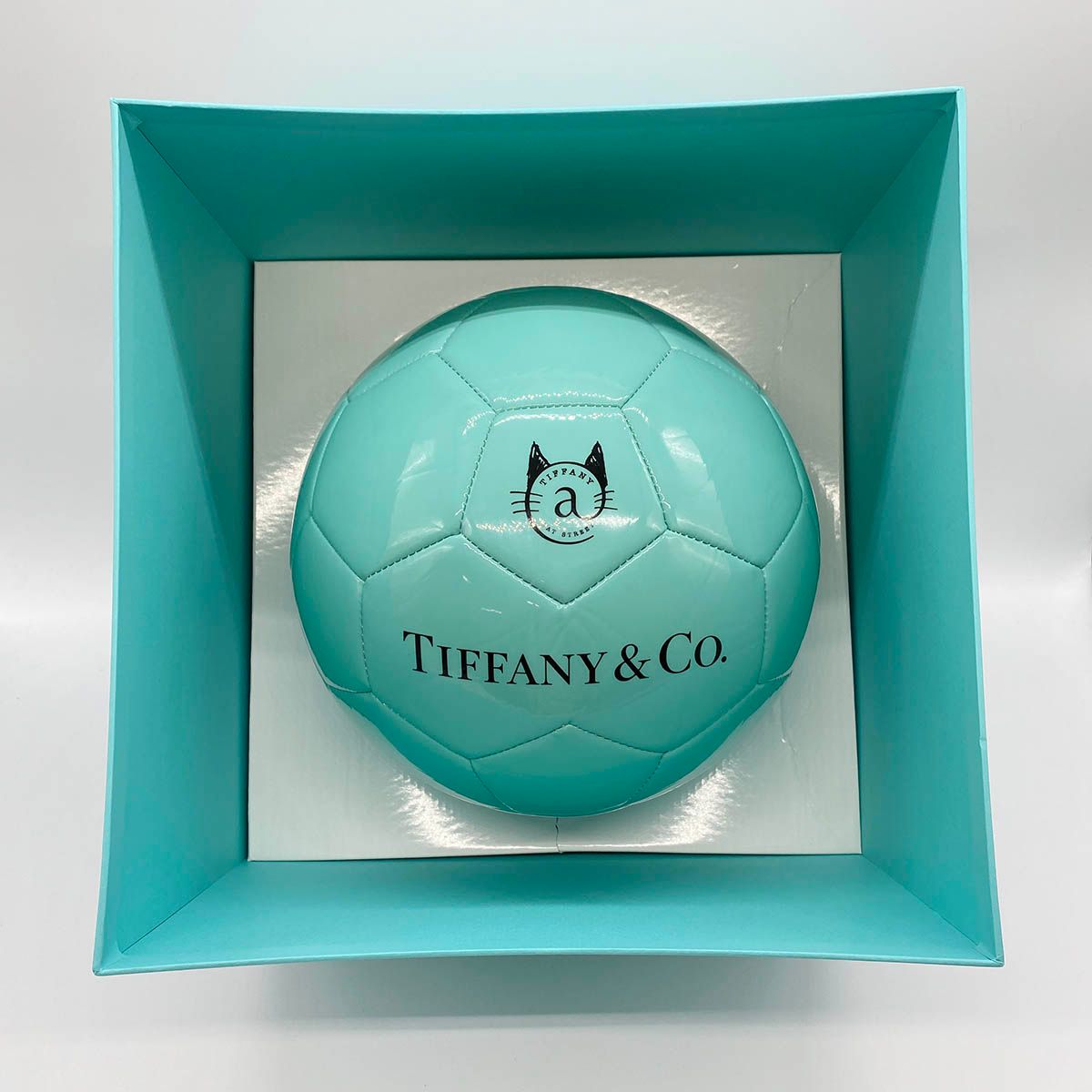 美品】TIFFANY＆Co.スポルディングサッカー5号