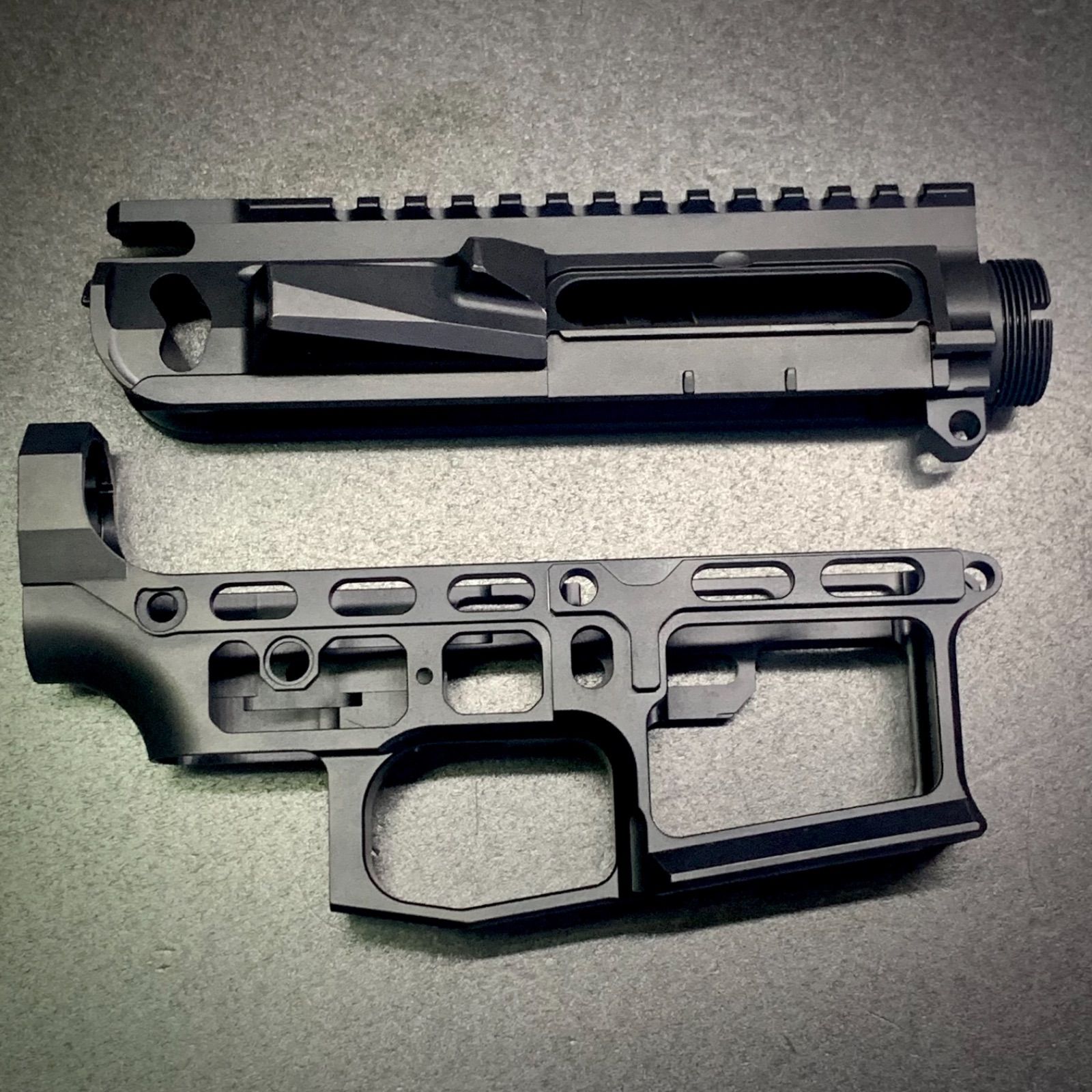 Retro arms製CNCレシーバー typeB AR15 M4用