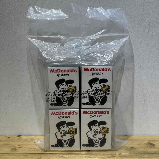 VERDY x McDonald's Vick Collector's Set (4体セット) ヴェルディー