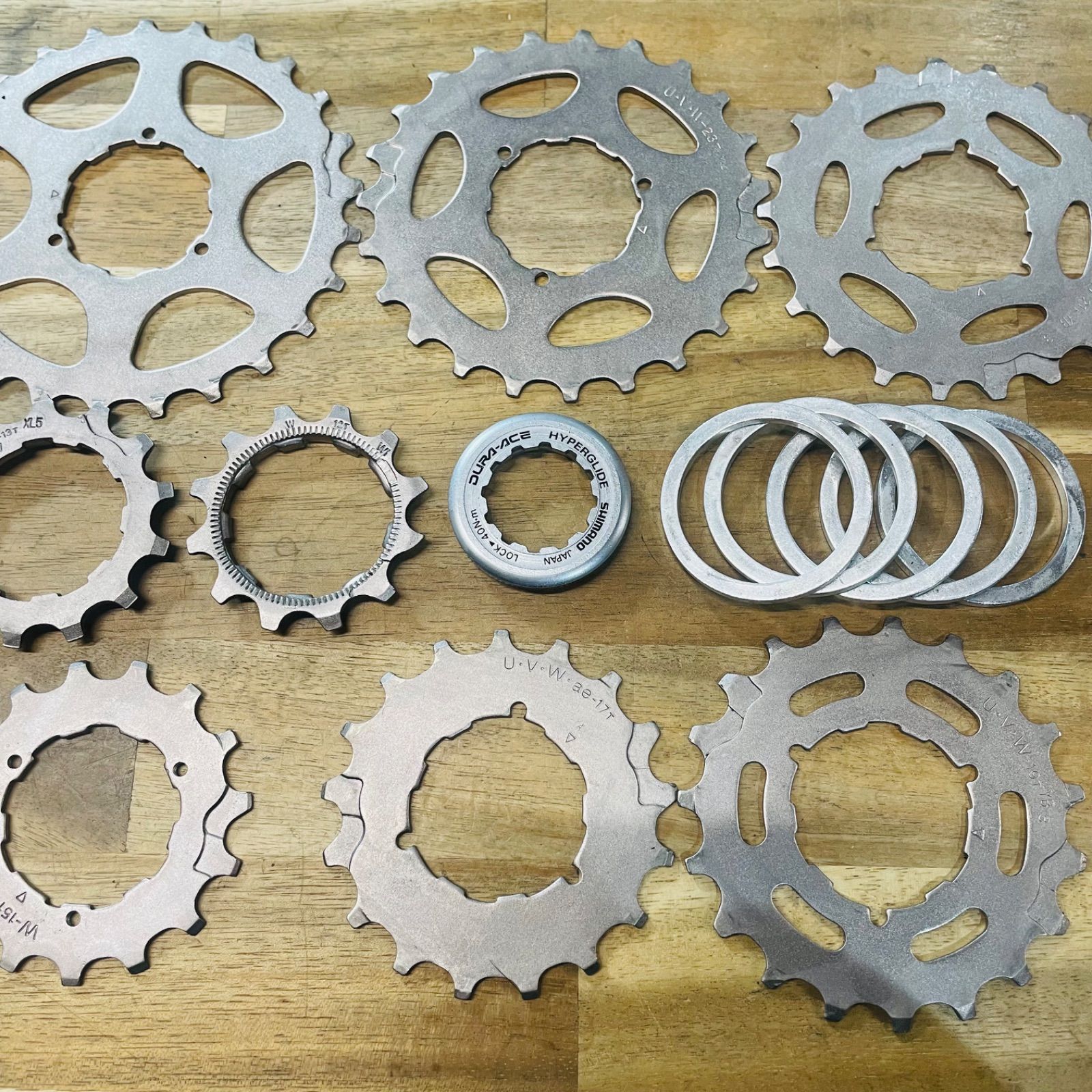 美品】 シマノ CS-7401 DURA-ACE 8s カセット スプロケット CS-7400 12