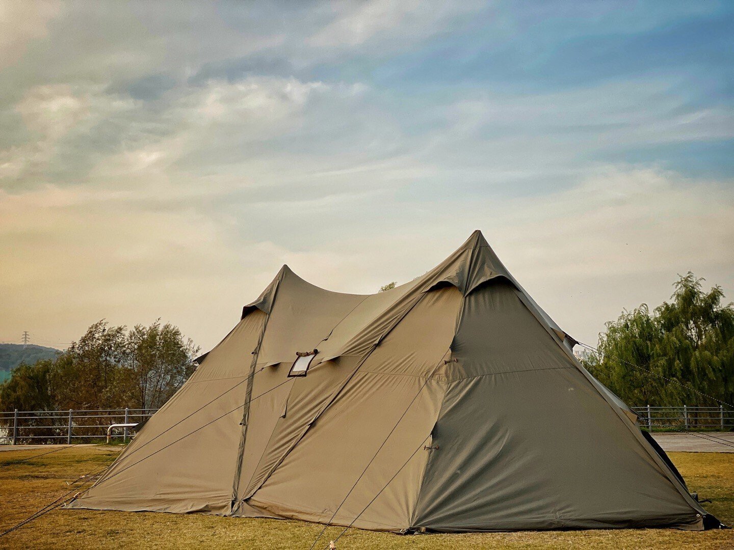 SALE＊16ft◇アルクトゥース arctos 大型シェルター テント 【公式通販】