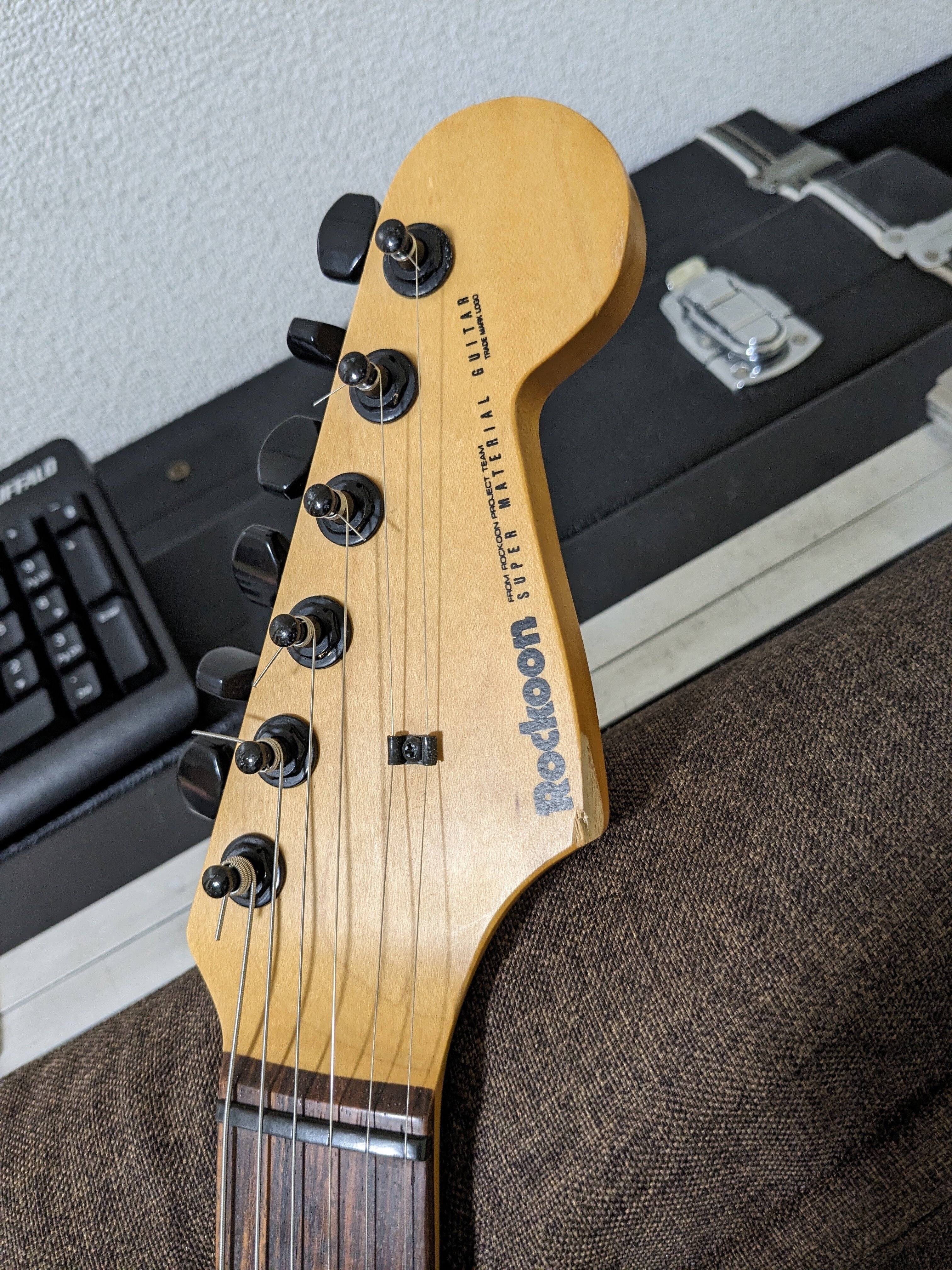 Rockoon RF-37｜ボーンアンドスキンA