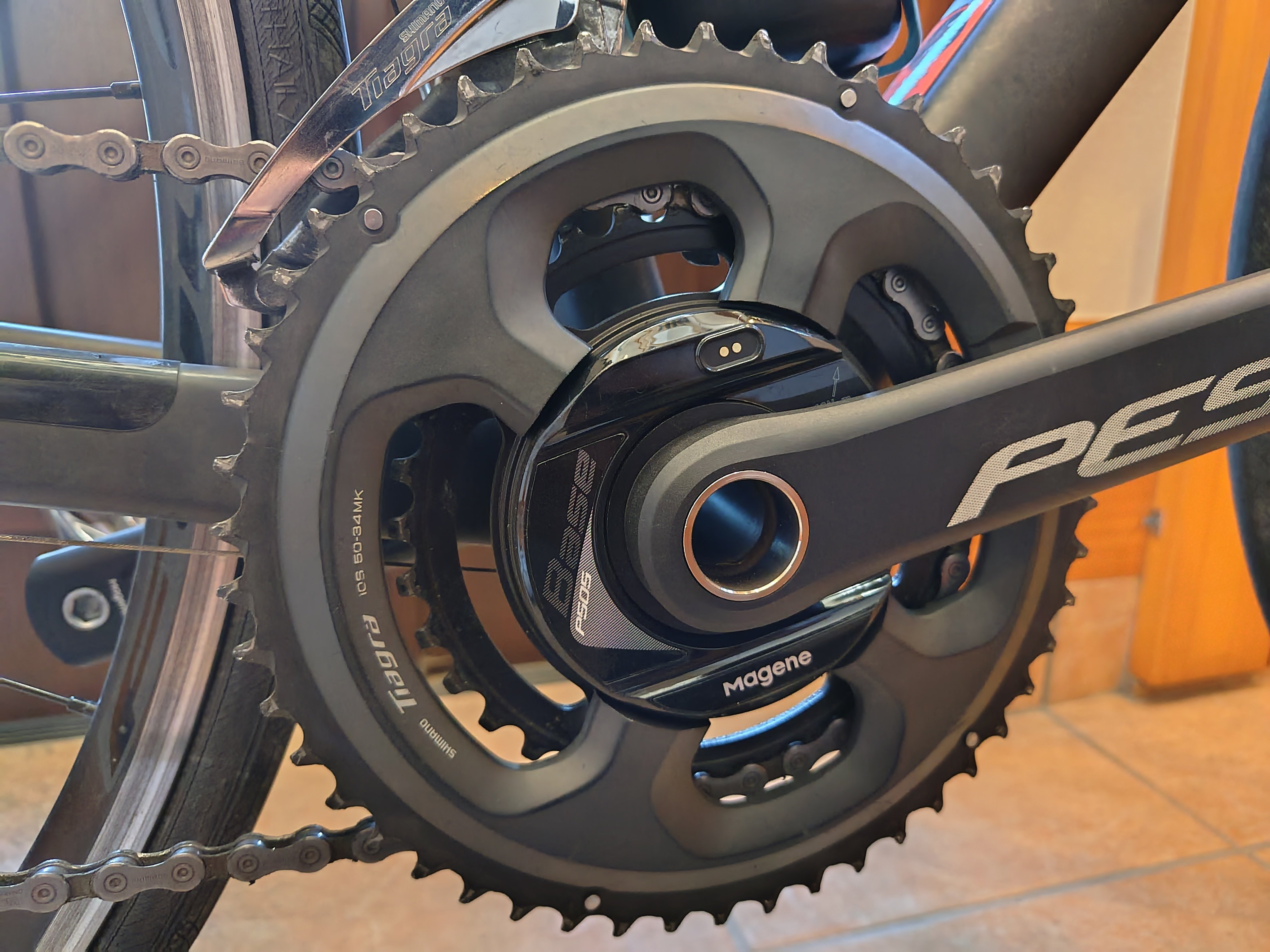 ロードバイク初心者がMagene(マージーン)の激安両足パワーメーター pes