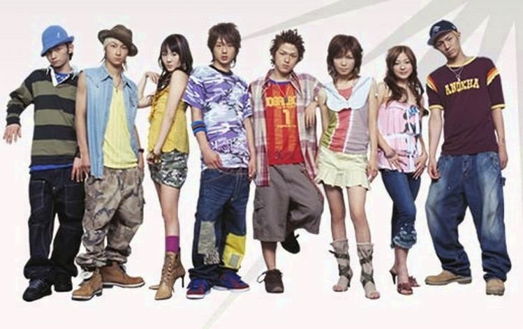 男女混成アイドルグループ『AAA』について。｜エンターくん