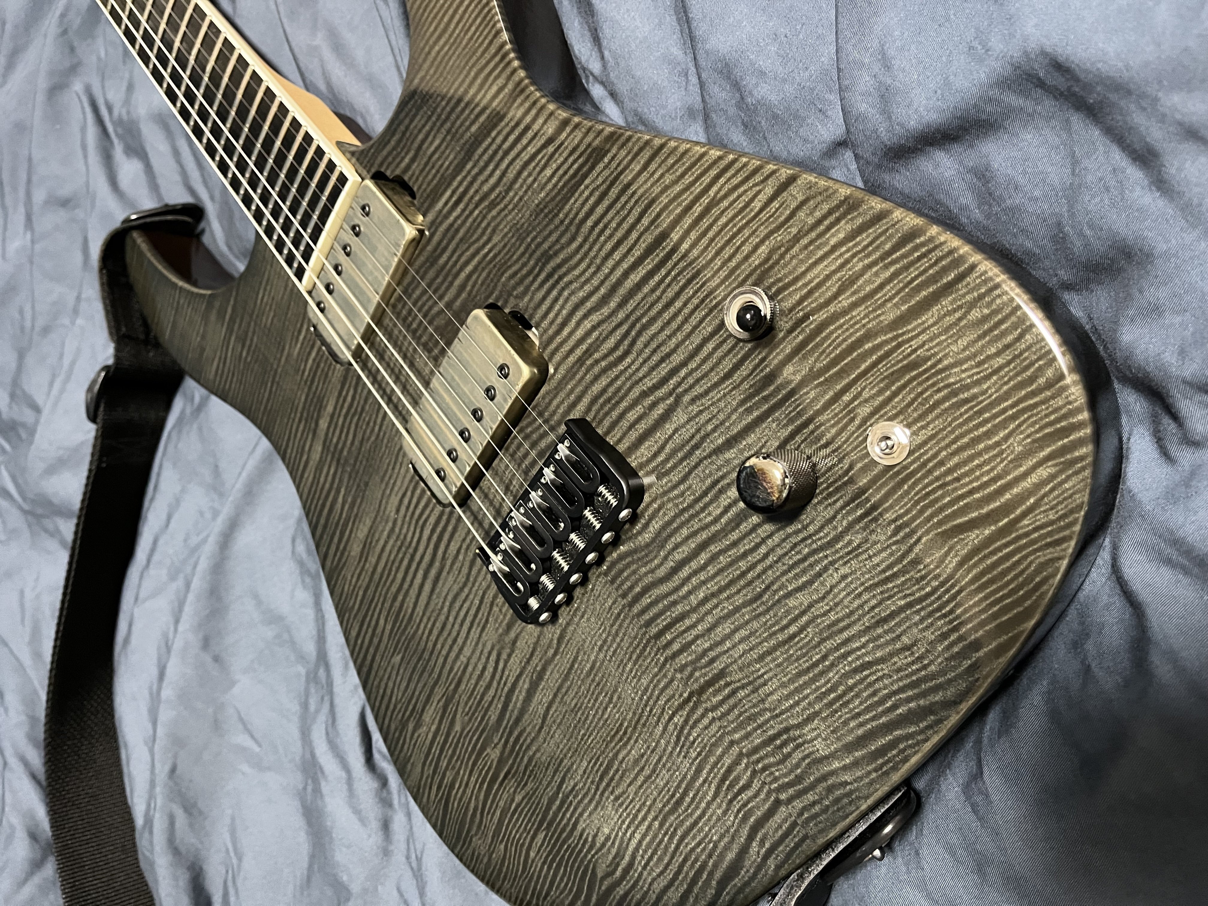 機材紹介(自慢)① Caparison Dellinger II FX-TMM CL-ML50 Timeless