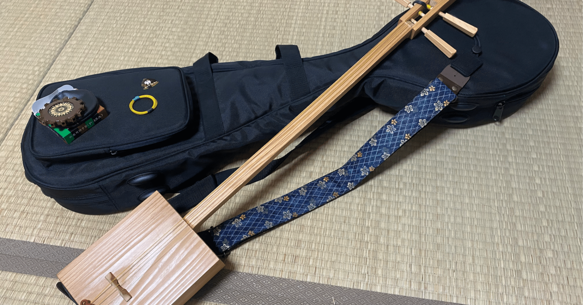 箱三味線 ごったん 黒木之製 木製三味線 3弦 紫色装飾 箱三味線 ごっ