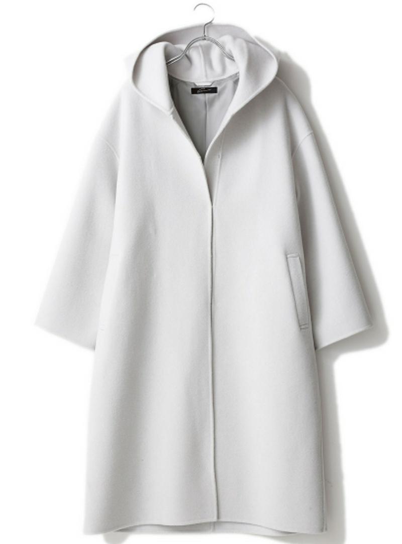 STUNNING LURE(スタニングルアー)の「ライトフーディーリバーコート