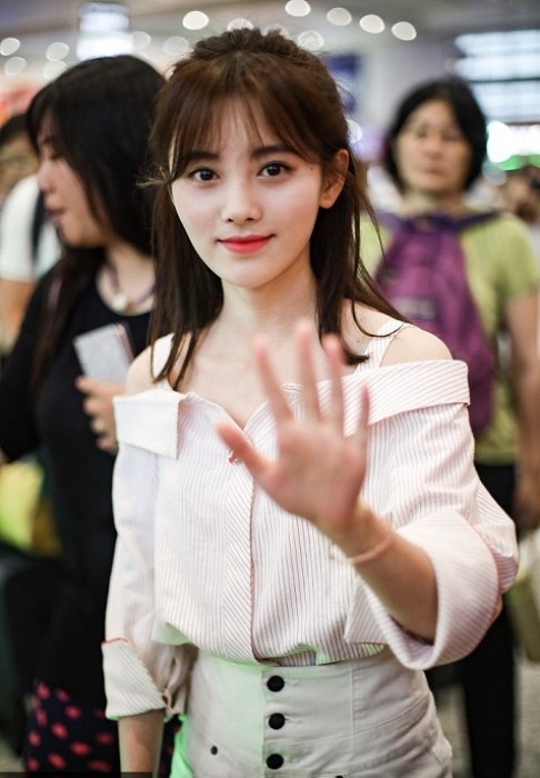 4000年に1人の美少女」のSNH48キクちゃん、チャン・ツィイーら下し