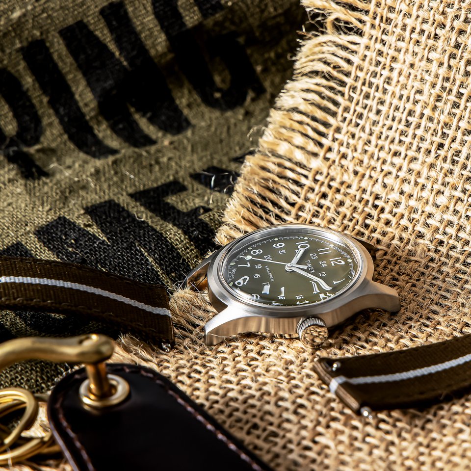 TIMEX（タイメックス）が手巻きの機械式時計『MK1 メカニカル』を復刻