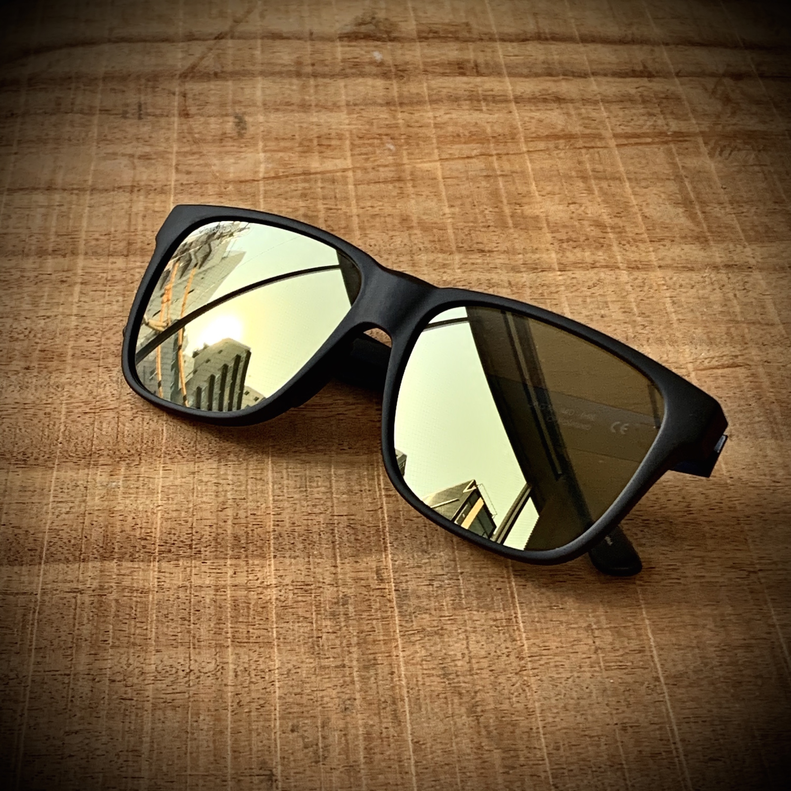 神は細部に宿る 〜 SMITH ライフスタイル サングラスのディテール