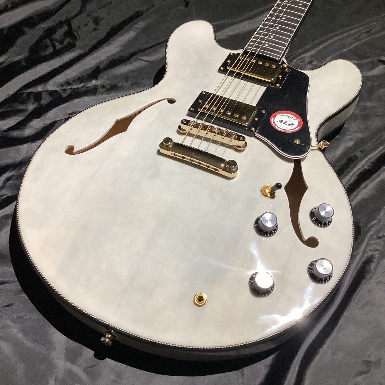 スプルーストップセミアコ】Seventy Seven Guitars EXRUBATO-JAZZ-JT W