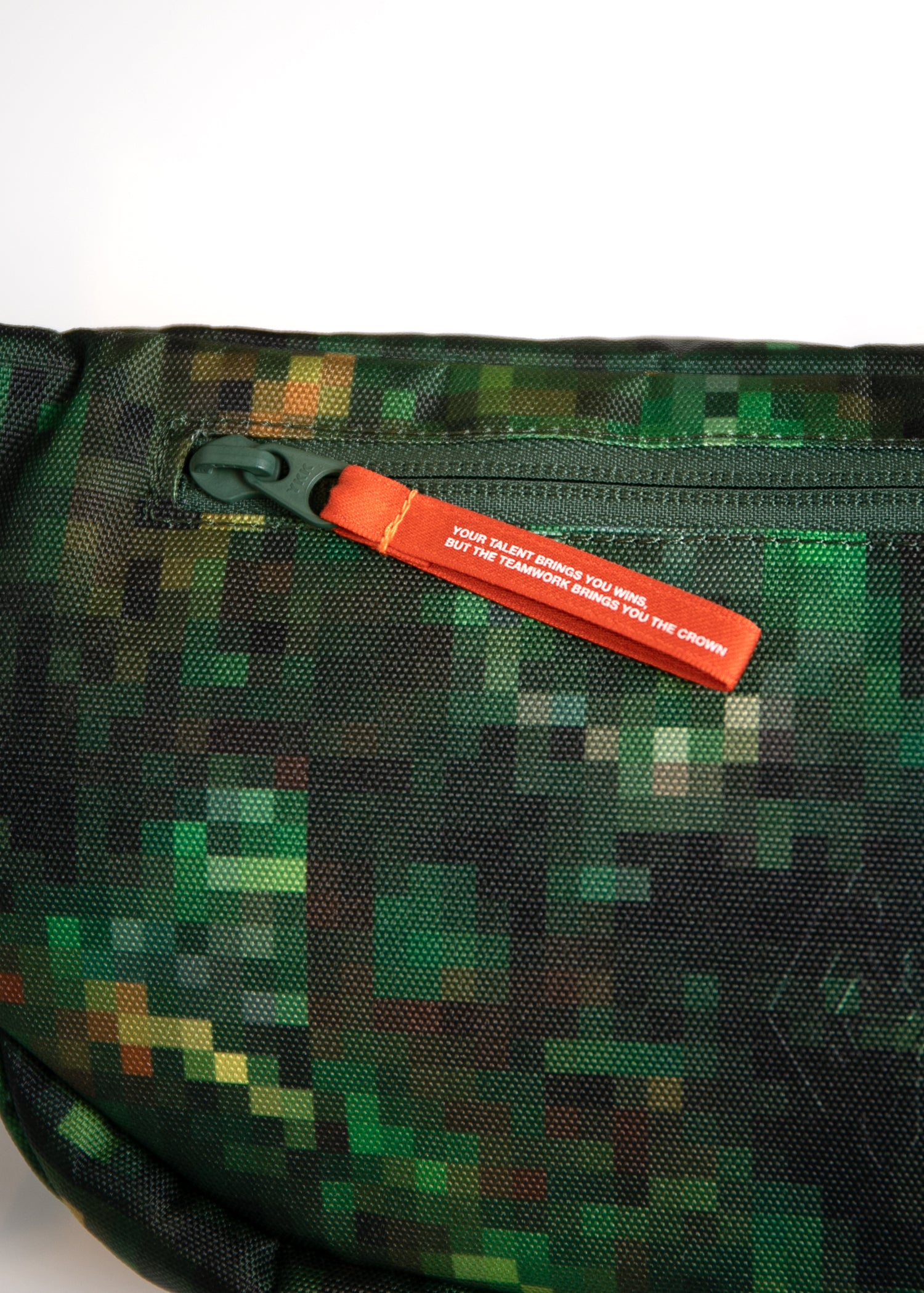Pixel Camo” Waist Bag / GT2521002