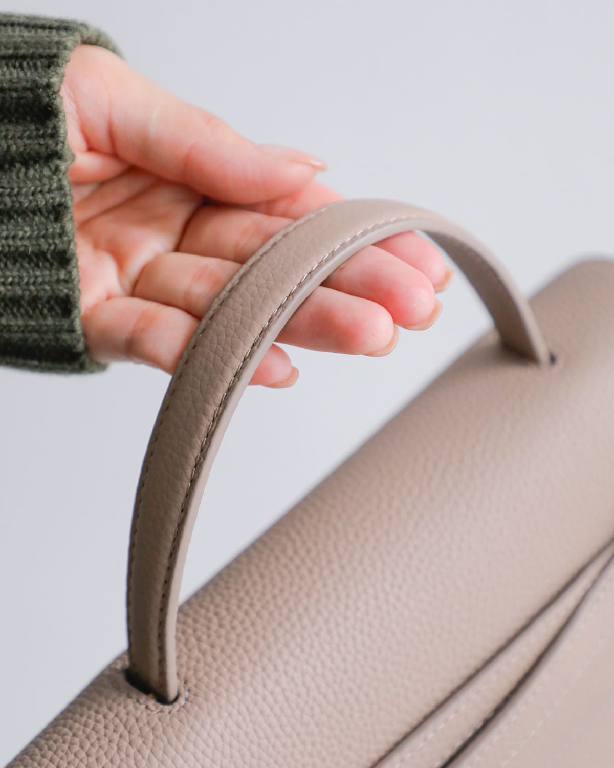 TOV トーヴ カウレザー シボ クロスリボン 2way ショルダー