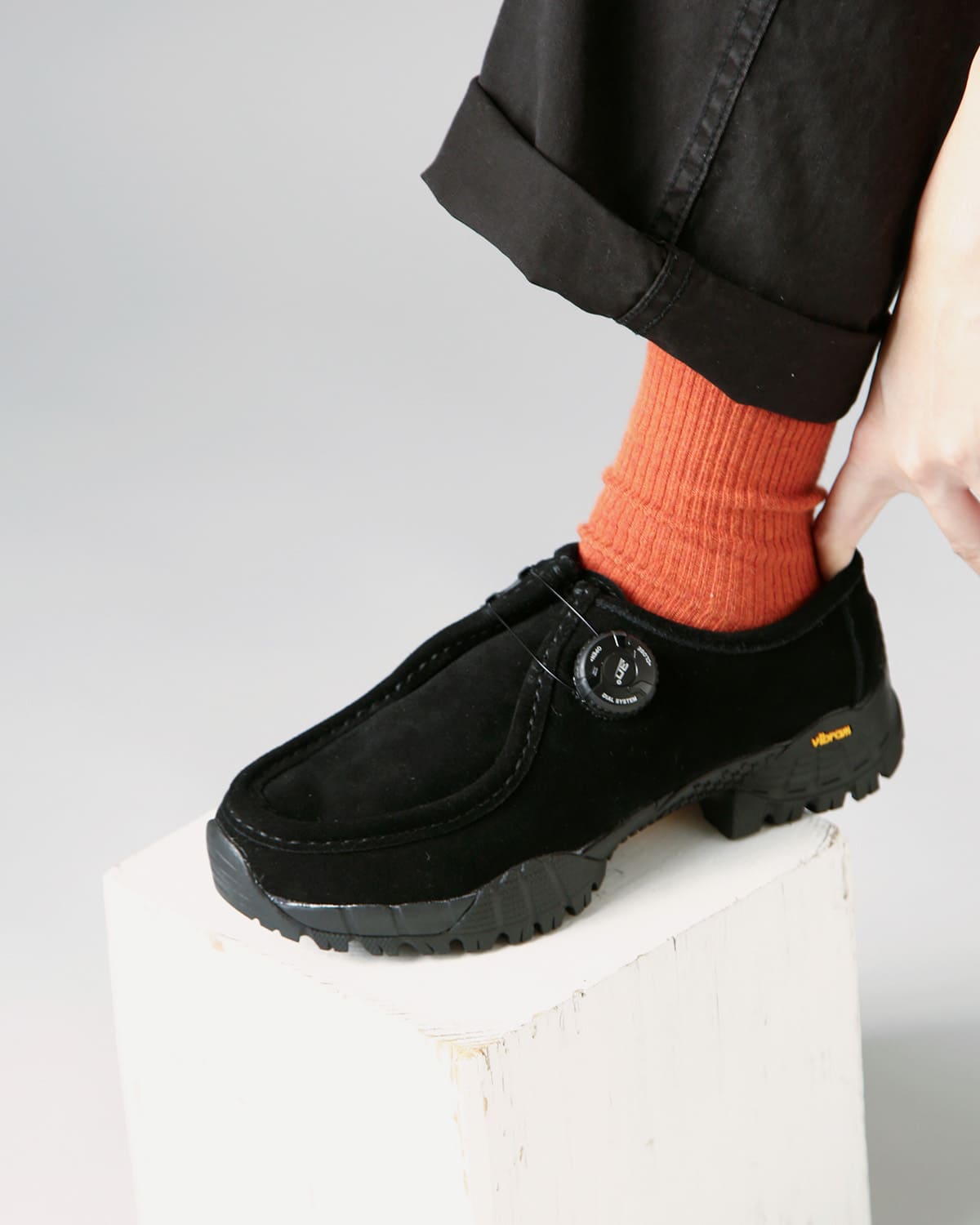 pg ピージー カウスエード ビブラムソール フリーロック シューズ