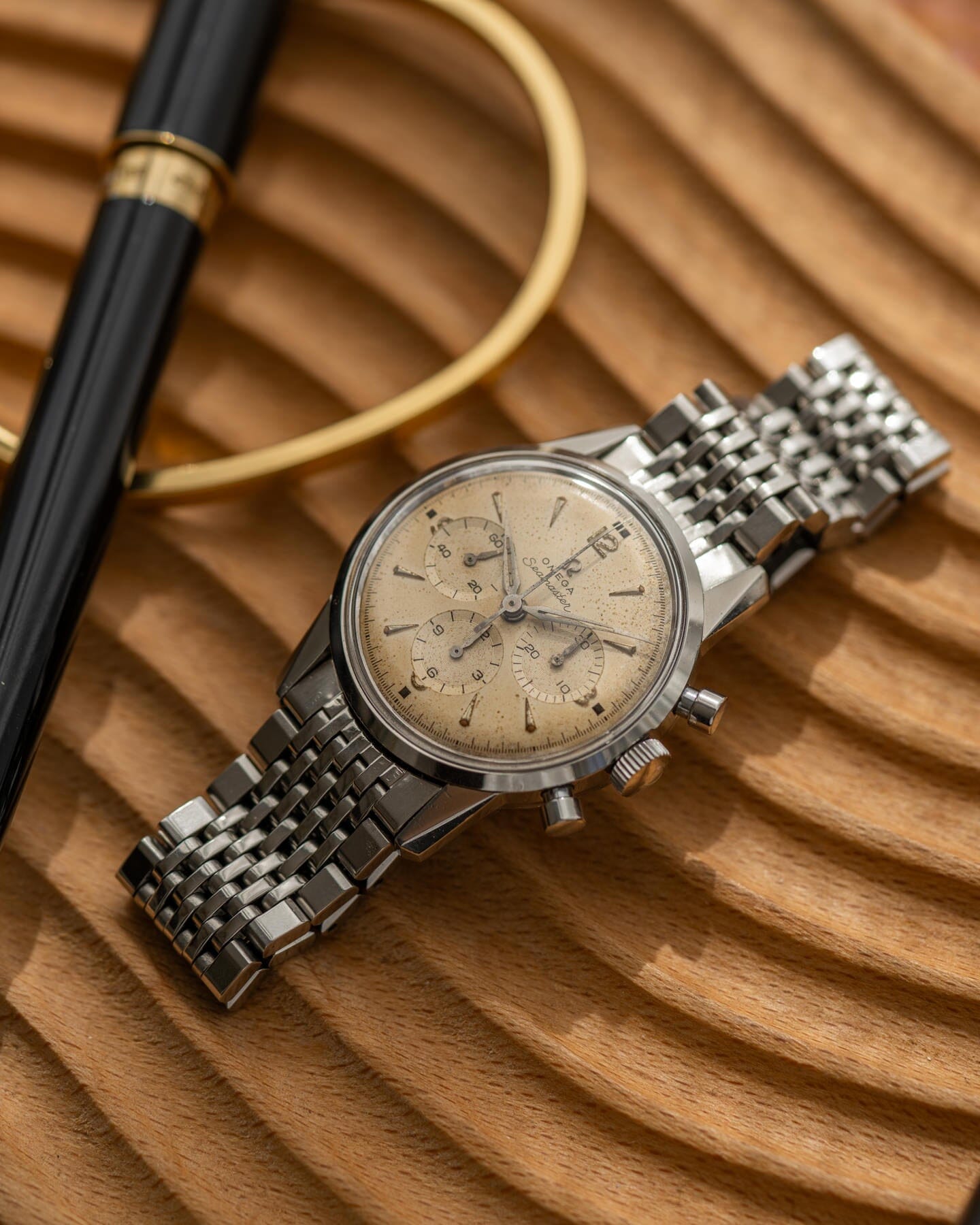 Omega シーマスタークロノグラフ 14364-1 アラビアダイアル 手巻き Cal