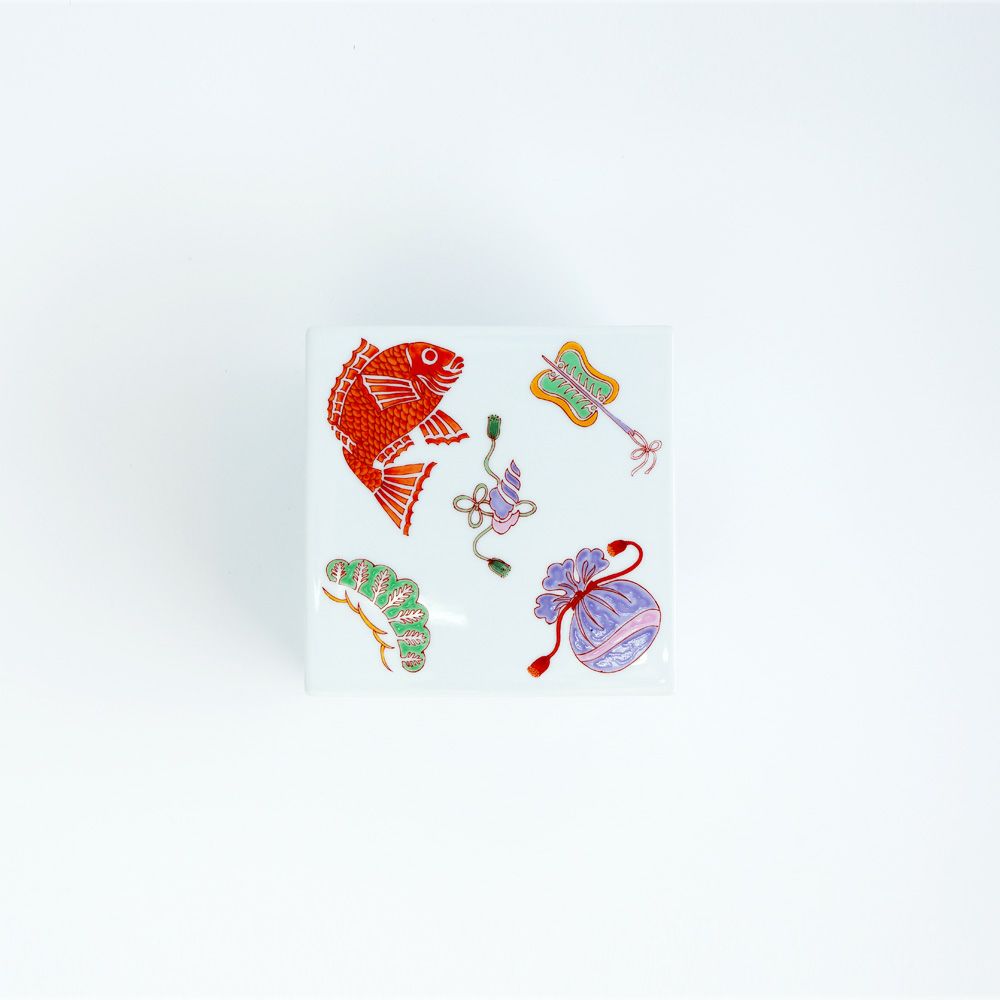 新弥左ヱ門 二段重 宝づくし 化粧箱入 – ARITA PORCELAIN LAB [公式