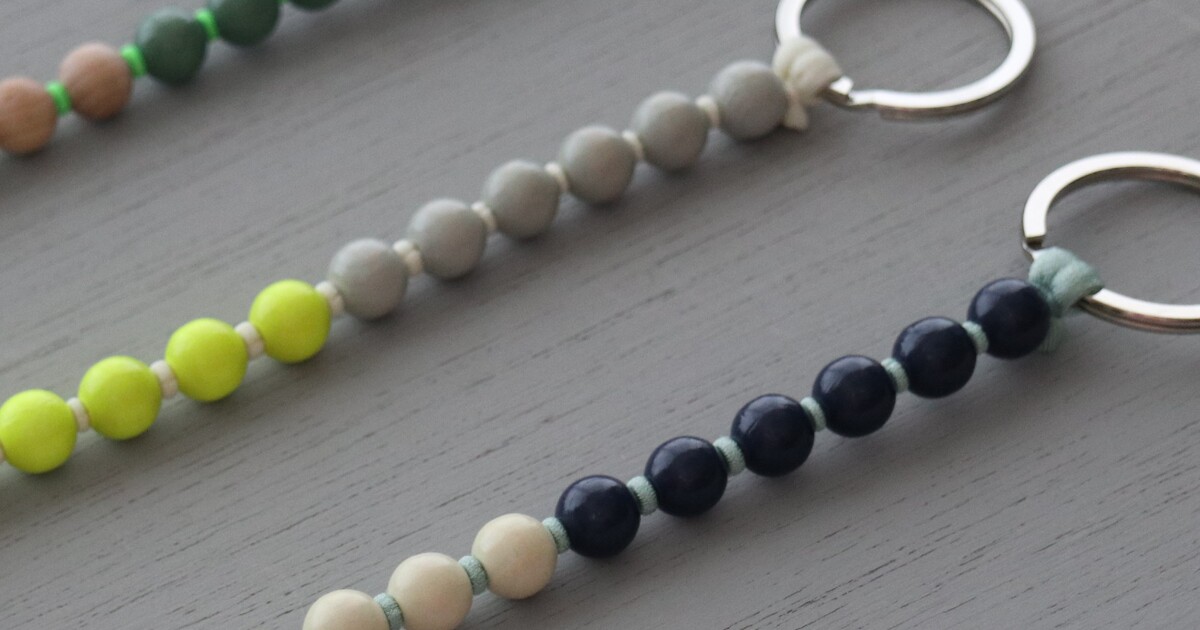 色とりどりのIna Seifart PERLEN SHORT KEYHOLDER。 | オーベルジュ