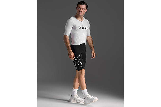 2XU Light Speed React Sleeved トライスーツ BLK/WHT