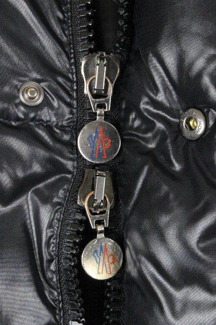 モンクレール ダウンジャケット シャイニーブラック エバー SIZE[3