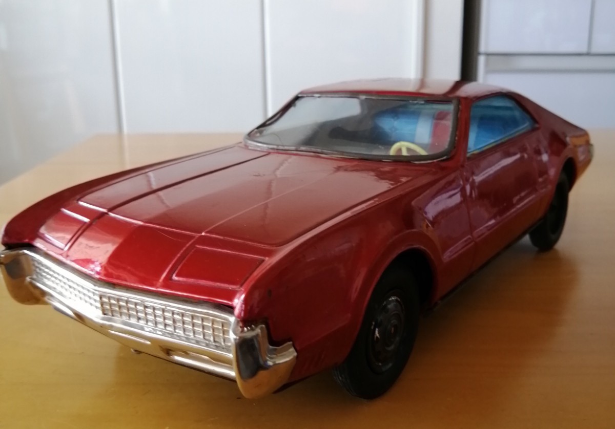 昭和 レトロ オールズモビルトロネード アサヒ玩具 ブリキ アサヒ玩具