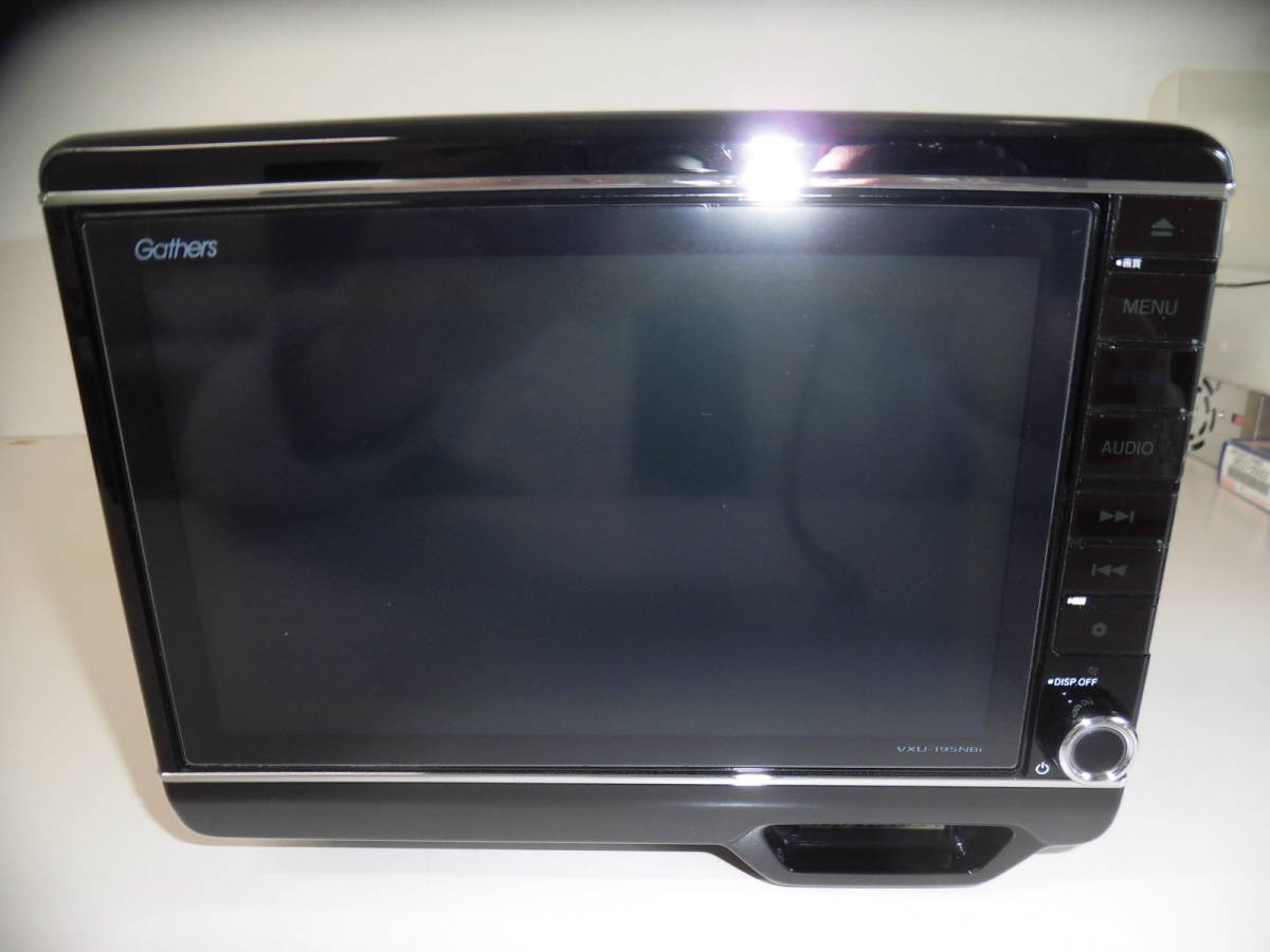 Gathers vxu-195nbi カーナビ 8インチ 最終値下げ 最終値下げ N-BOX 8