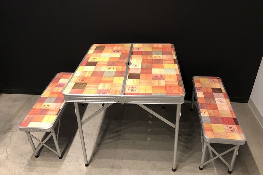 美品】Coleman ナチュラルモザイク ファミリーリビングセットプラス