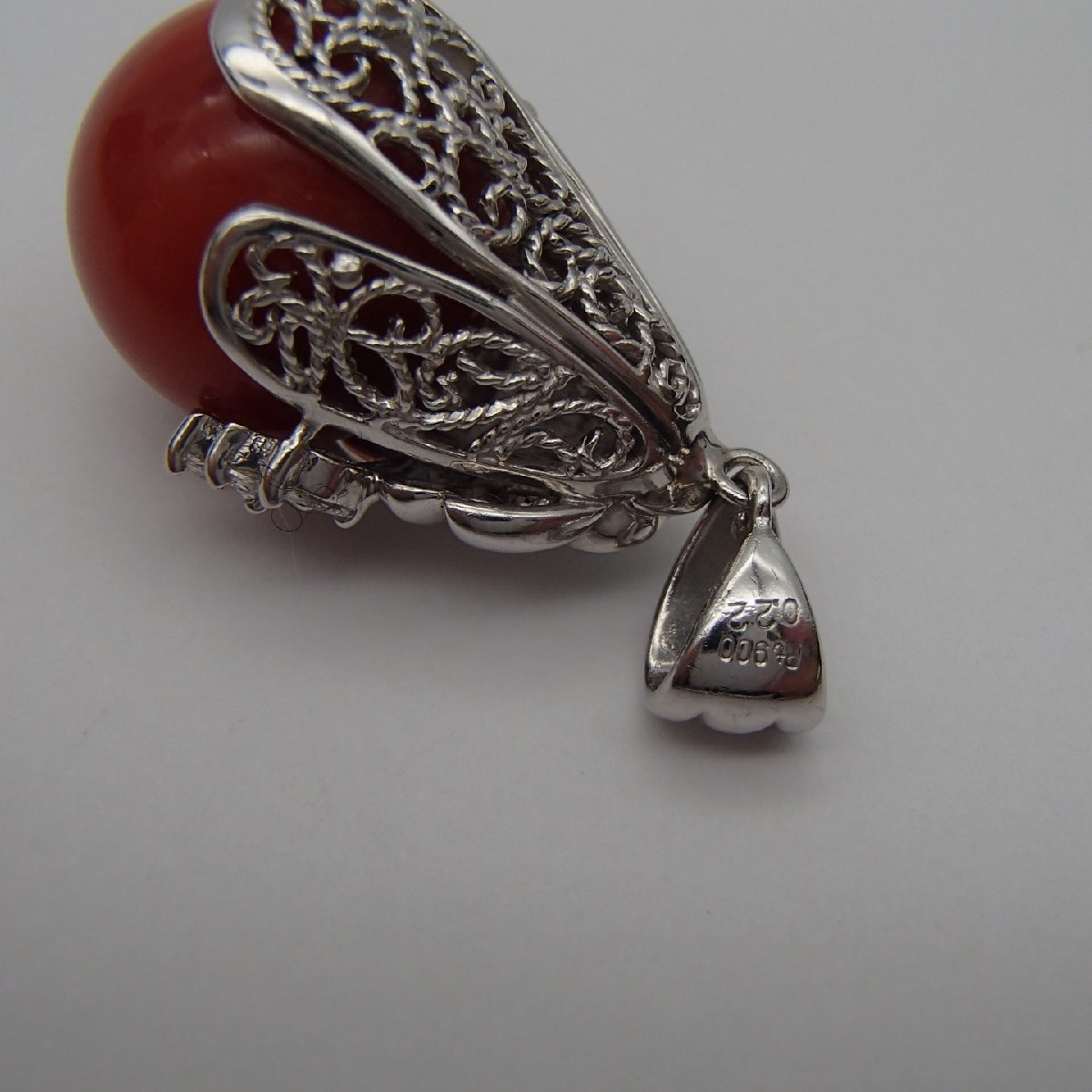 ◎赤珊瑚 ペンダントトップ /pt900 D0.22ct 約16㎜ 約14.8g /珊瑚 コーラル