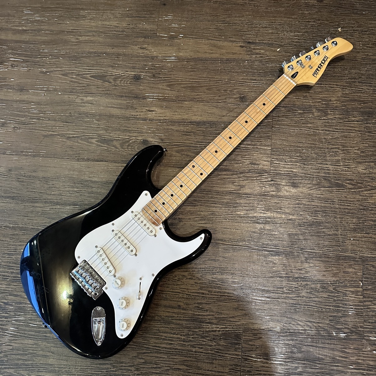 メンテ済み】FERNANDES フェルナンデス LE-1Z サンバースト メンテ済み