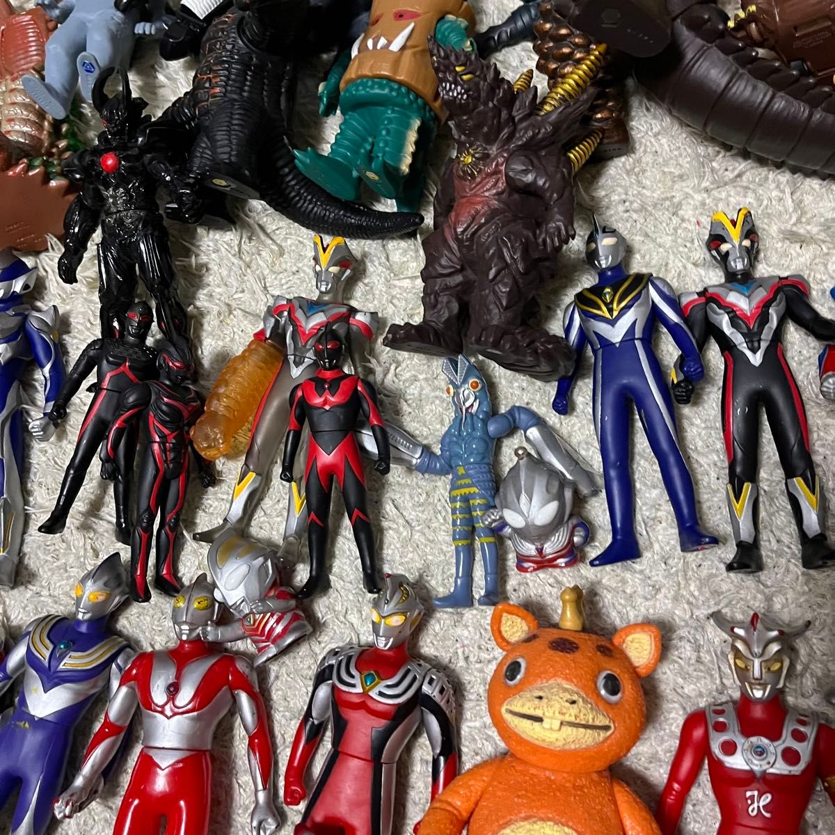 ウルトラマン ソフビ おまとめセット 大量 約55体 大図鑑付き