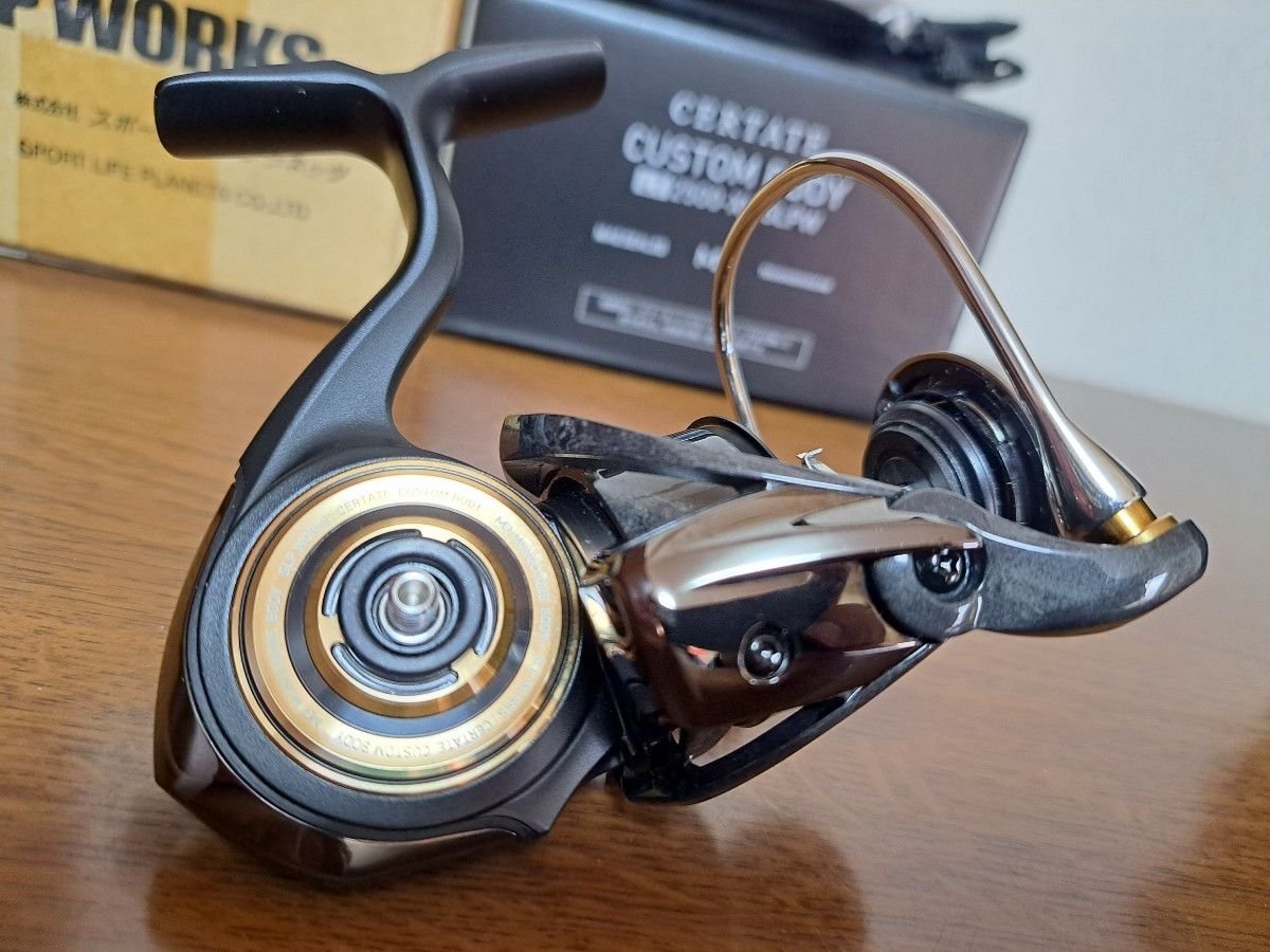 500台限定 ダイワSLP WORKS19セルテートカスタムボディLT2500―XH SLPW