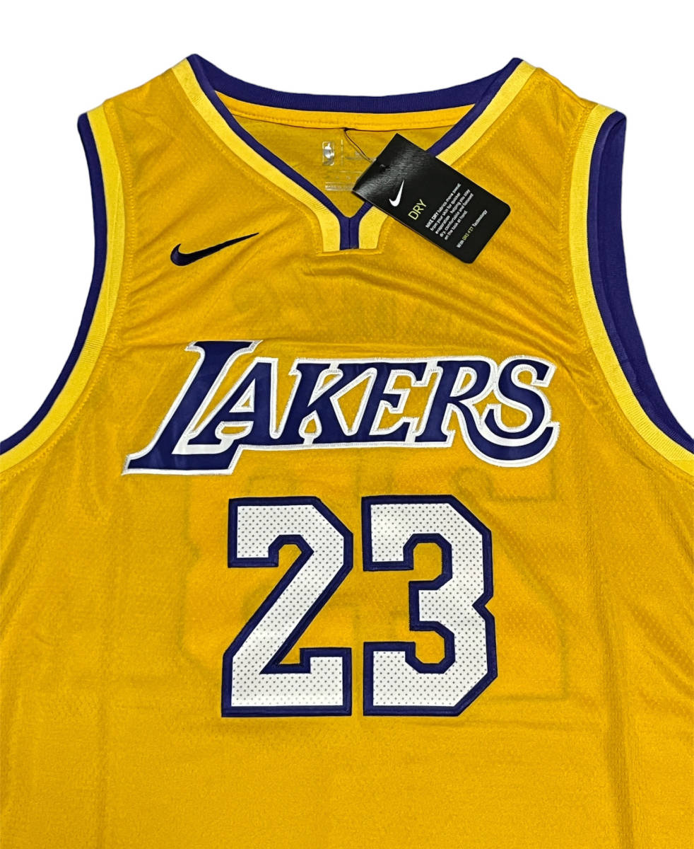 NBA ロサンゼルス・レイカーズ レブロン・ジェームズ 23番