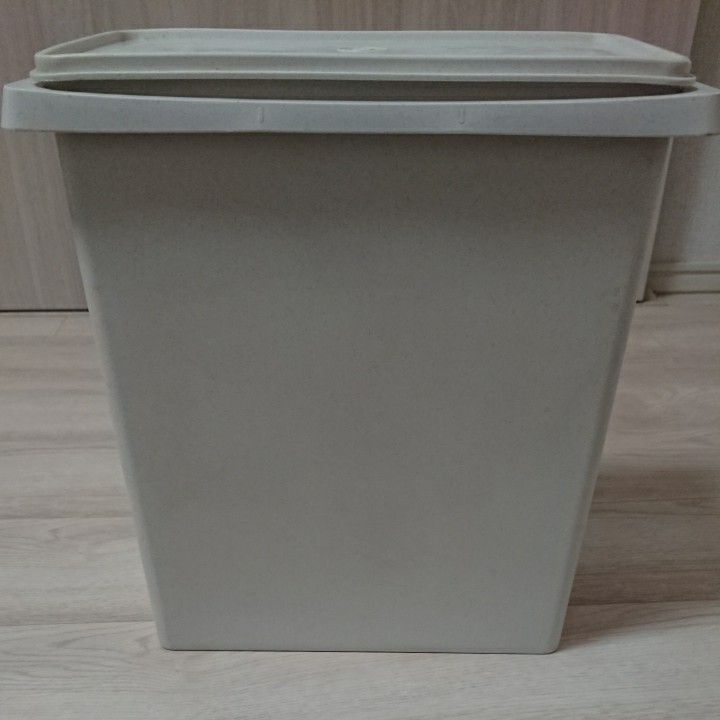 昭和レトロ】Tupperware タッパーウェア ライスキーパー 米びつ 10kg