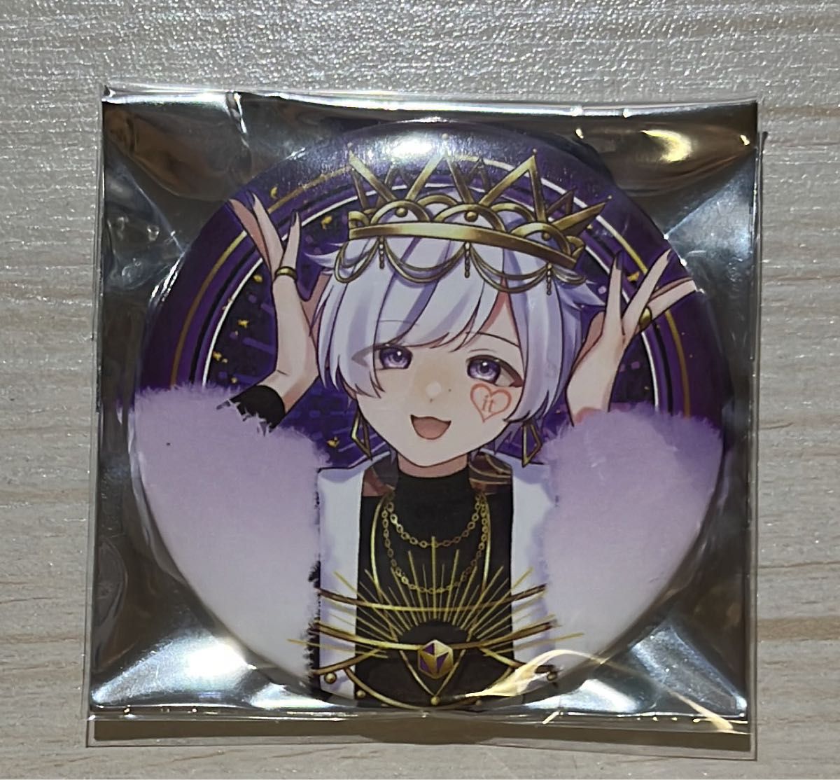 初兎缶バッチ Amazon.co.jp: いれいす 初兎 周年 缶バッジ XEHBXPN5