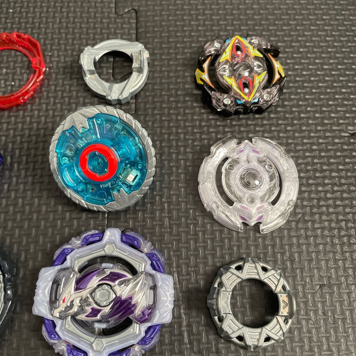 本日限定価格 ) ベイブレードバースト まとめ売り パーツ 大量セット