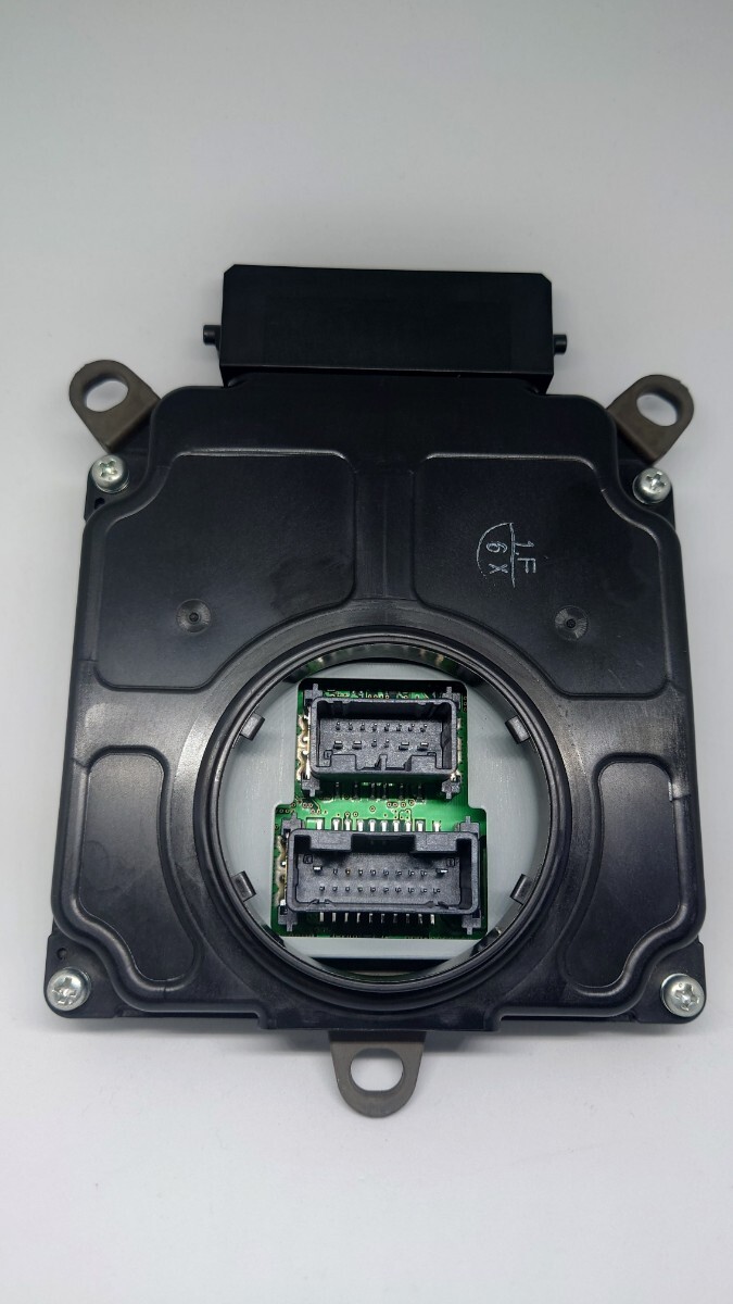 トヨタヘッドライトコンピューター 89907-42020 81056-42830 トヨタ