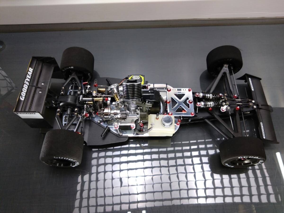 Yahoo!オークション - 【未走行】1992年 京商 KYOSHO 1/8 F1 GP10 フェ