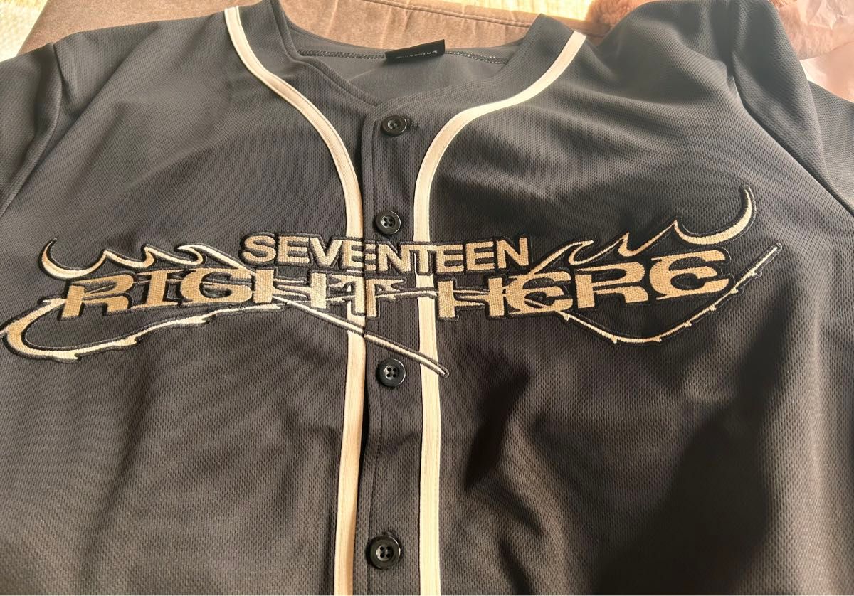 SEVENTEEN RIGHT HERE セブチ エスクプス ユニフォームシャツ