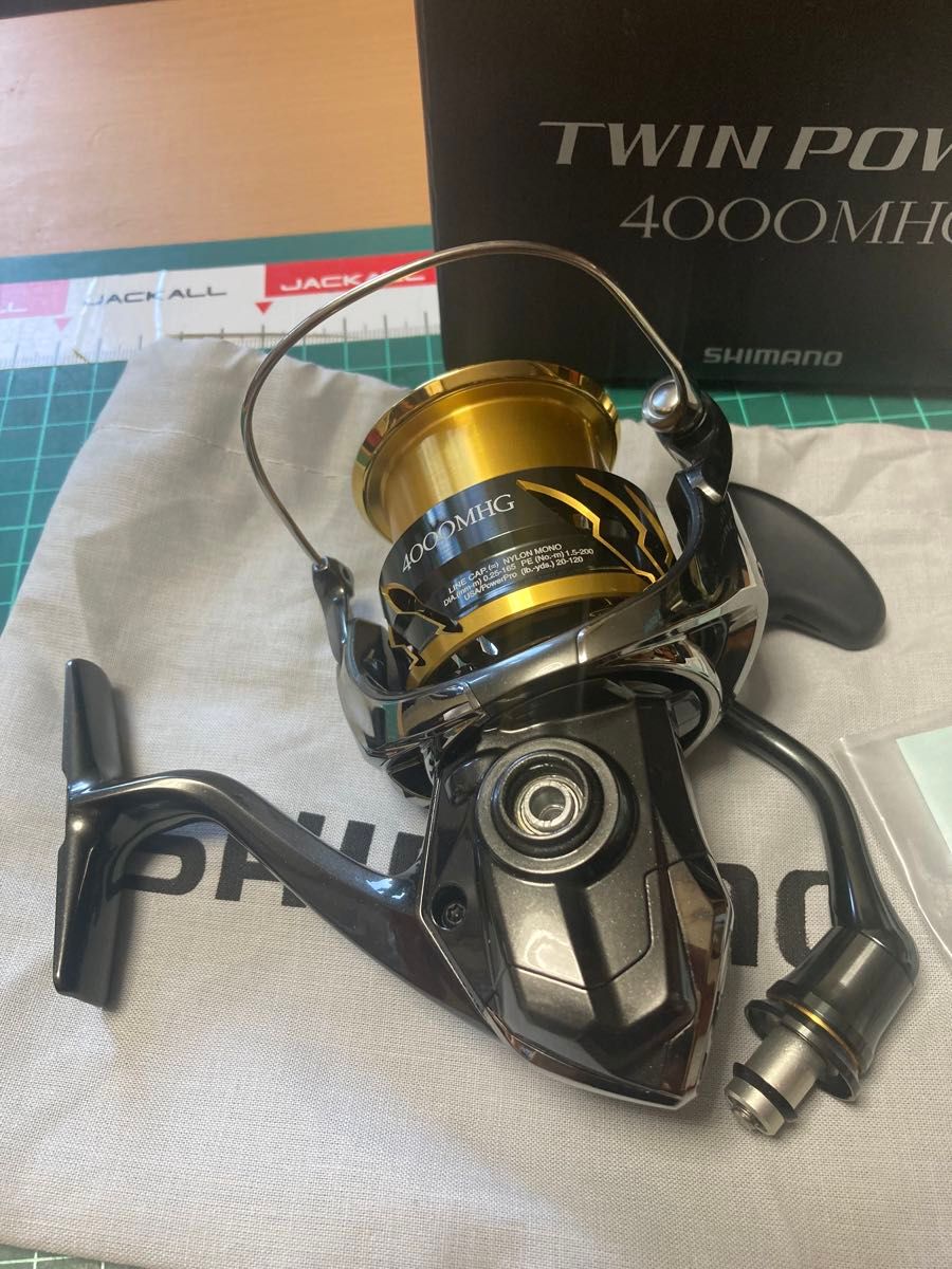 20ツインパワー4000XG シマノ 20 ツインパワー 4000XGのスペックと