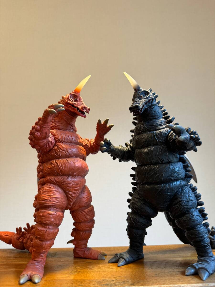 エクスプラス 大怪獣シリーズ ブラックギラス&レッドギラス セット