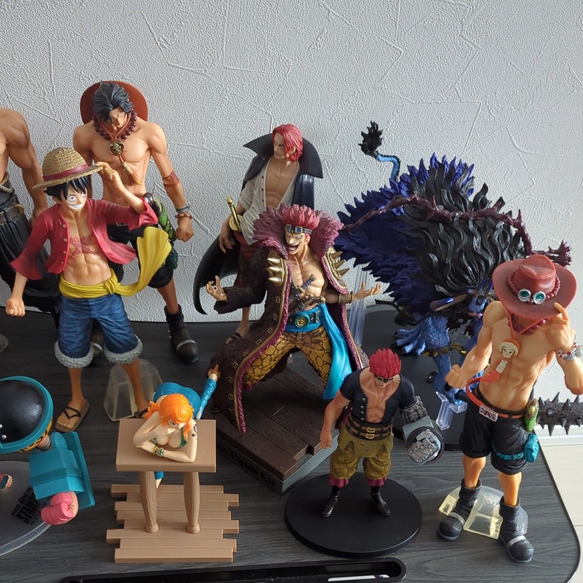ワンピース フィギュア等 まとめ売り 28個 少年ジャンプ ワンピース