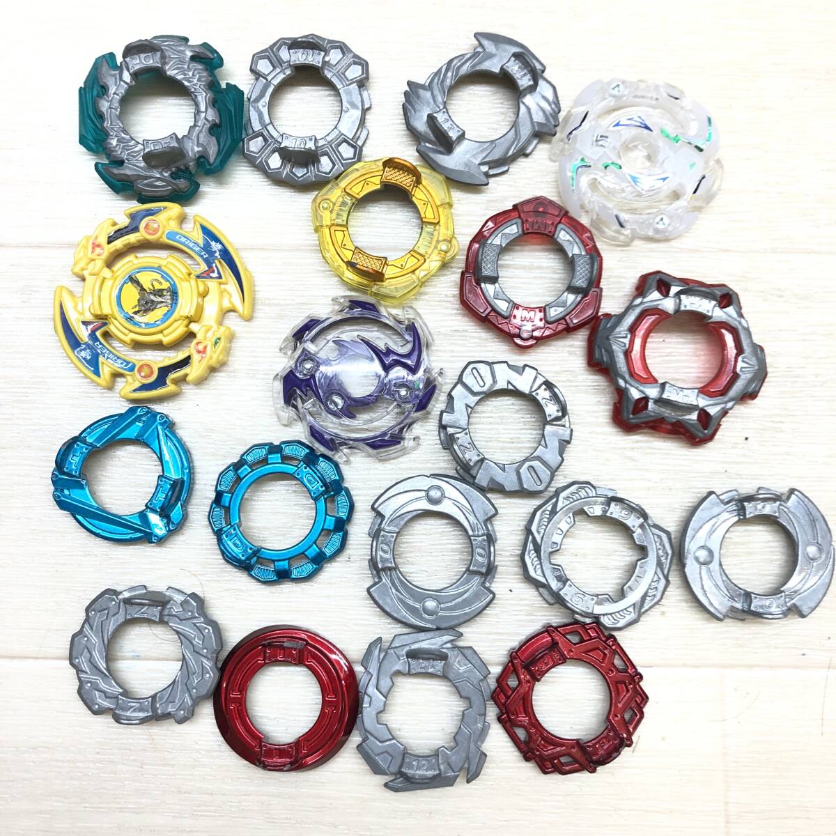 1円～】ジャンク ベイブレード まとめ売り ランチャー/コマ/その他