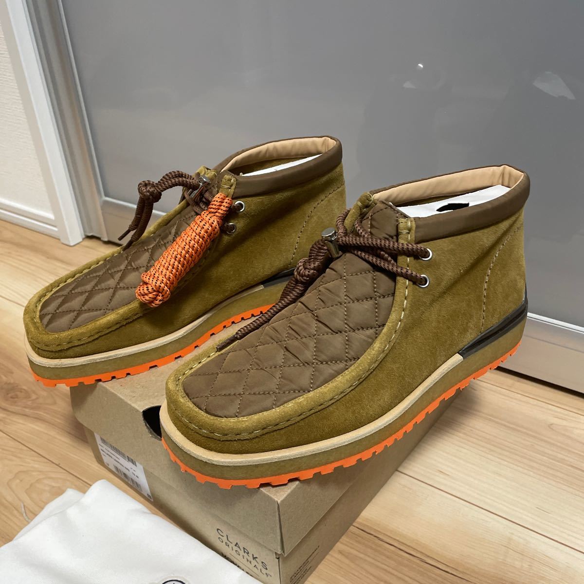 新品本物 モンクレールMONCLER ×クラークスCLARKS限定コラボ ワラビー