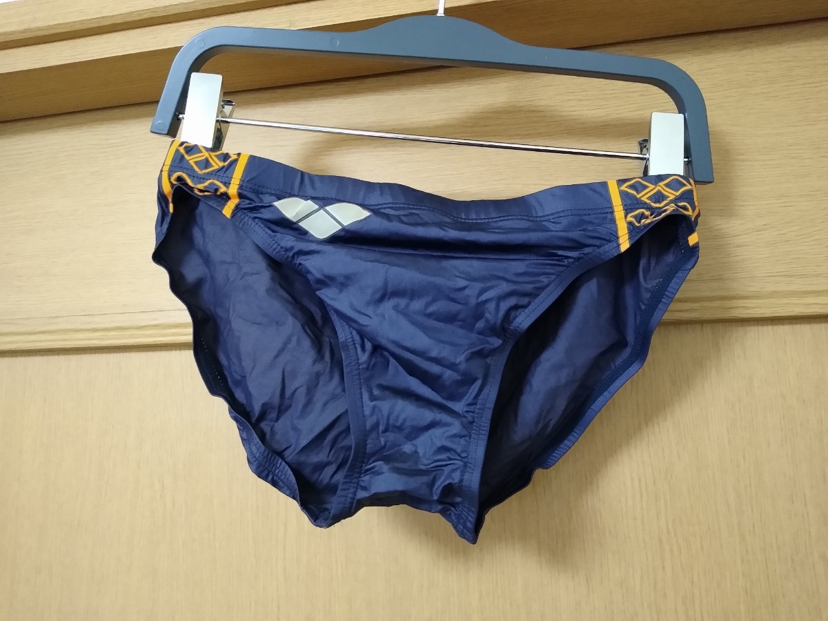 処分値下げ ジャンク品 激レア】アリーナX-Frat （海外モデル）S～M？