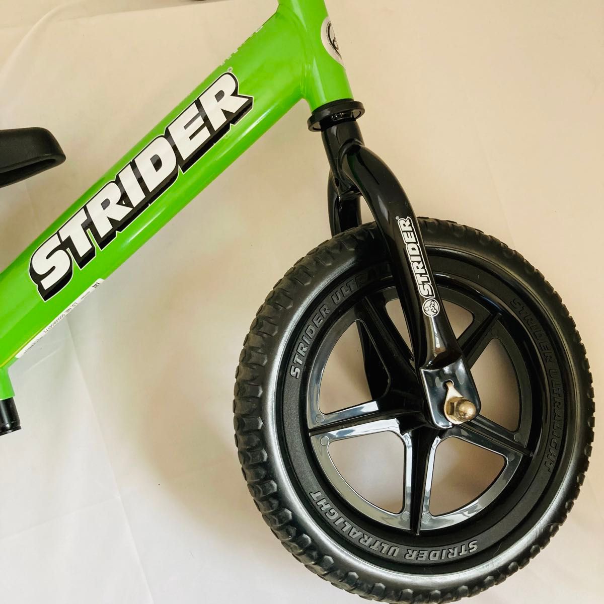 STRIDER ストライダー 12インチ スポーツモデル 緑 グリーン STRIDER