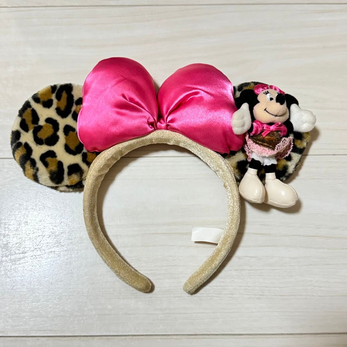 ミニー ヒョウ柄 ぬいぐるみ付き カチューシャ ディズニー ピンク