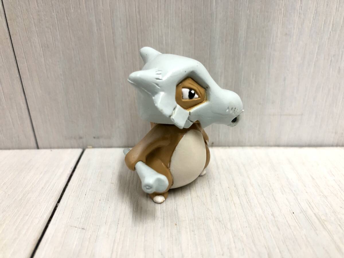 送料無料 モンコレ TOMY トミー ポケモン カラカラ フィギュア