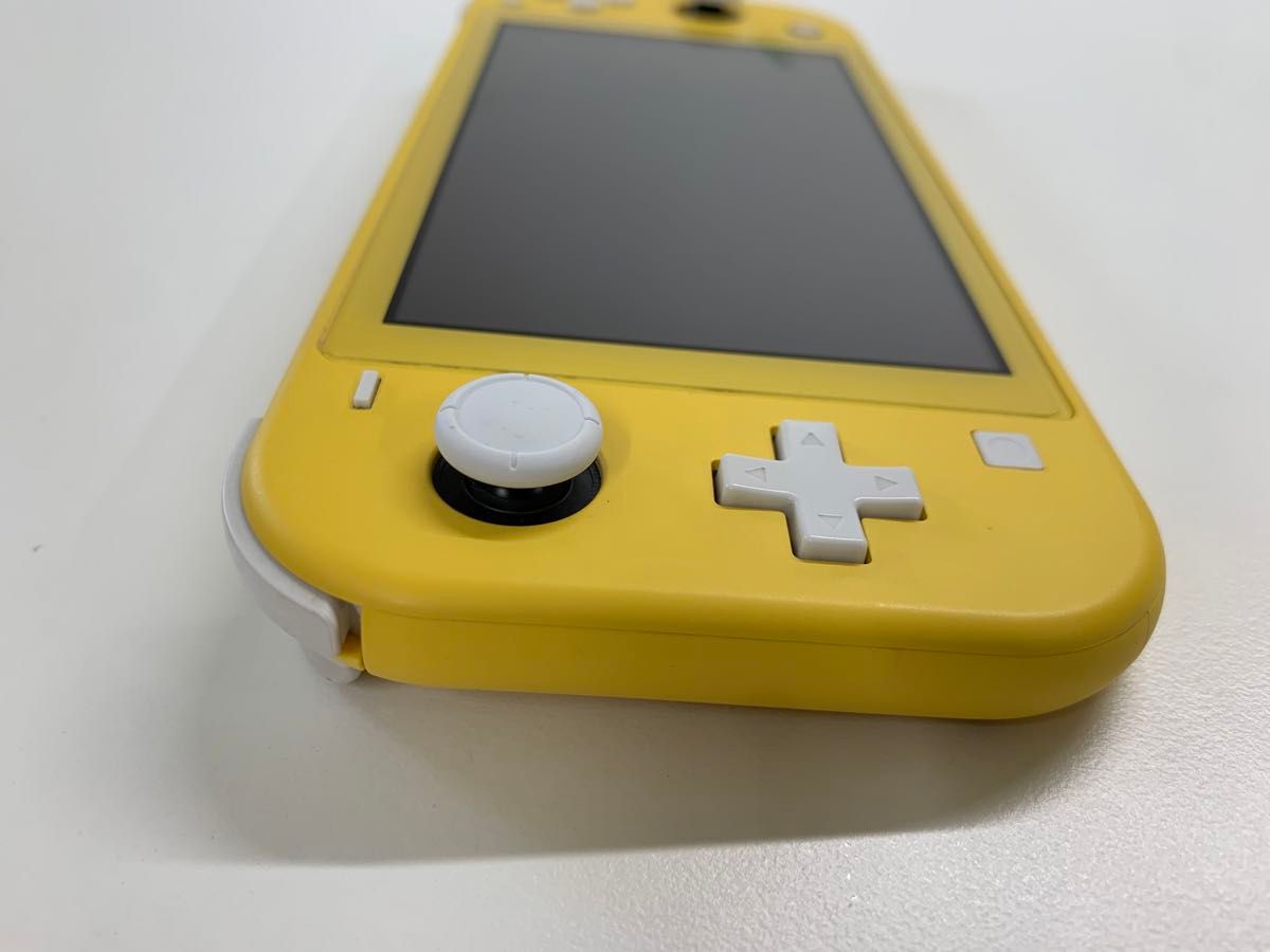 美品】任天堂スイッチライトNintendo Switch Liteイエロー 中古本体 箱