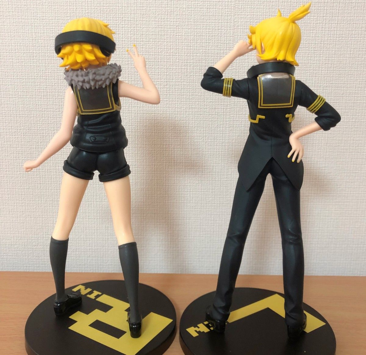 ジャンク品】鏡音レン リン リモコン フィギュア 2体セット 初音ミク