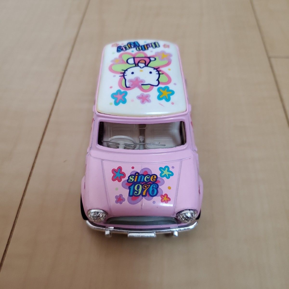 サンリオ ハローキティ車 レトロミニクーパー ピンク ミニカー 当時物